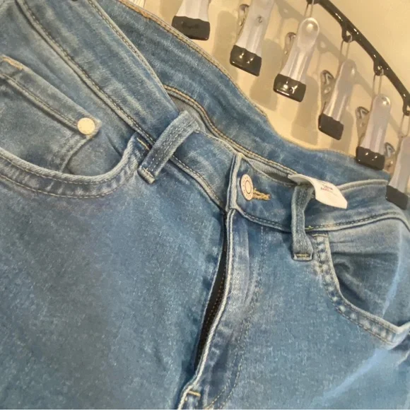 & Denim Jeans - Picture 16 of 17